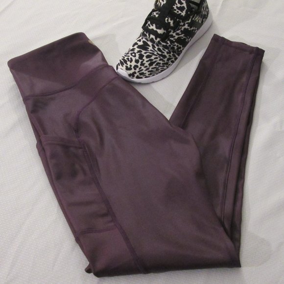 💜💜 TONE IT UP DARK PURPLE HIGH RISE HIGH SHINE LEGGINGS – SIZE M - Picture 1 of 13